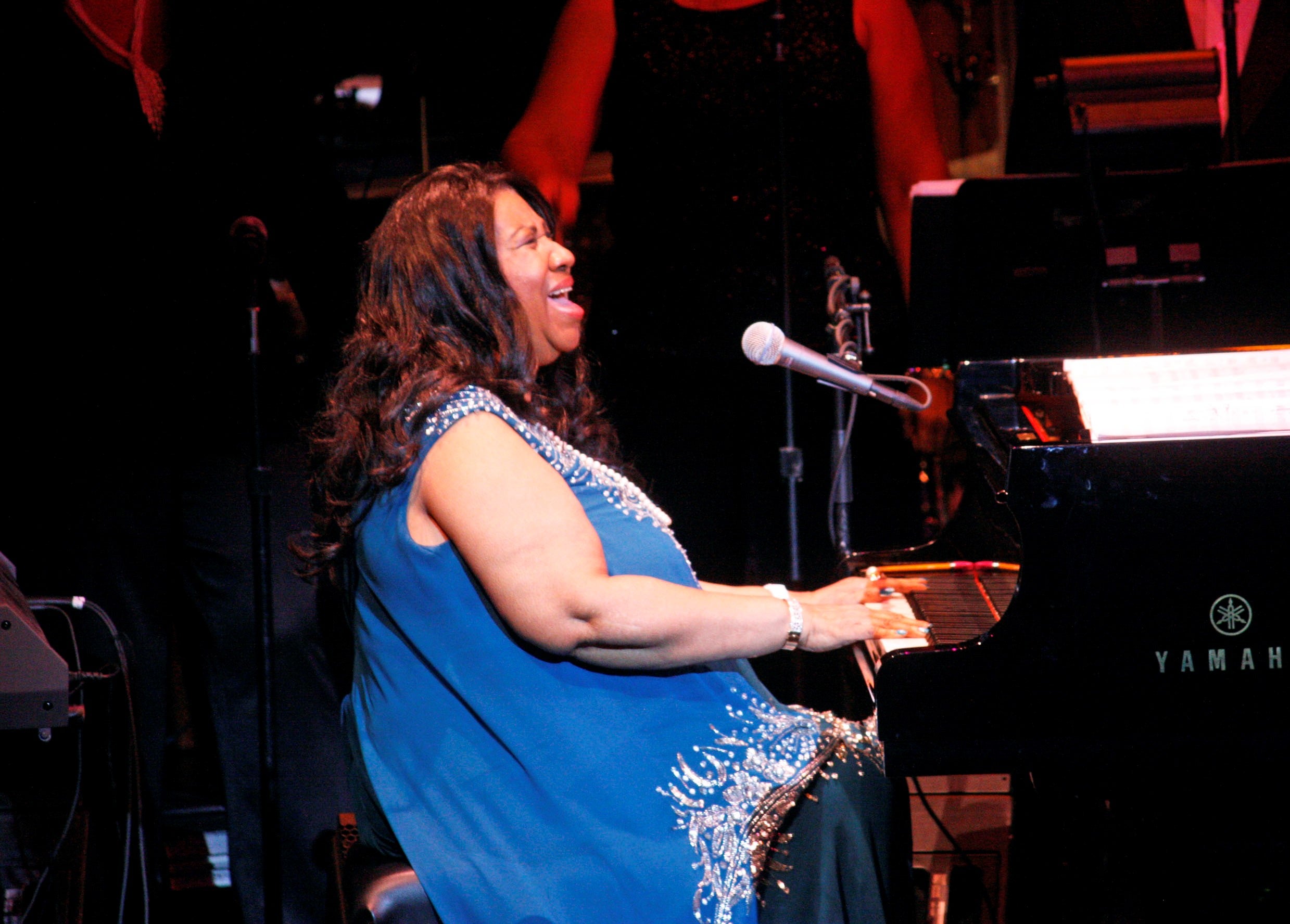 Aretha Franklin at the 64th Annual Tony Awards at Radio City Music Hall in  New York, NY. 6/13/10 Stock Photo - Alamy